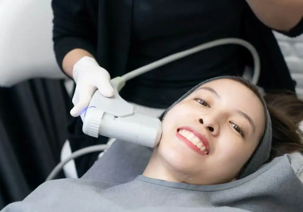 HIFU treatment Greater London (Kingston upon Thames) in progress